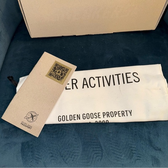 New Size 41 Golden Goose Super-Star burgundy glitter star and silver heel tab - Picture 11 of 12